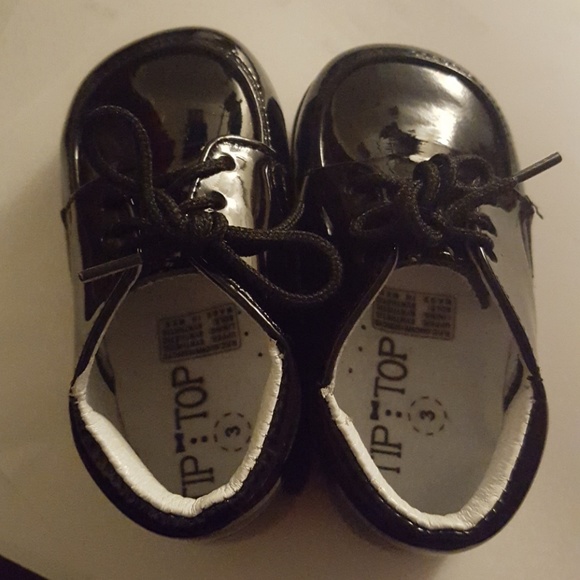 Baby shoes - Picture 3 of 3